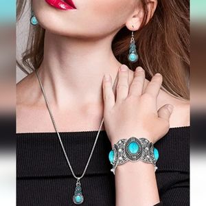 New turquoise color bracelet necklace and earrings set